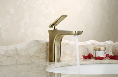 Смеситель д/раковины ROSE Faucet бронза R1601Q