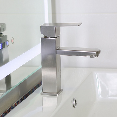 Смеситель д/умывальника MELANA нерж. F610201 CUBO
