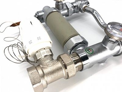 Смесительный узел  без насоса  для  теплого пола (VR206) 