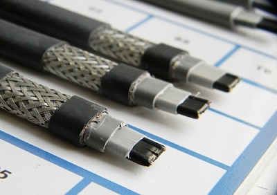 Кабель саморегулирующийся  SRL 40-2CR-UF (черный) для крыш (no name Челябинск)