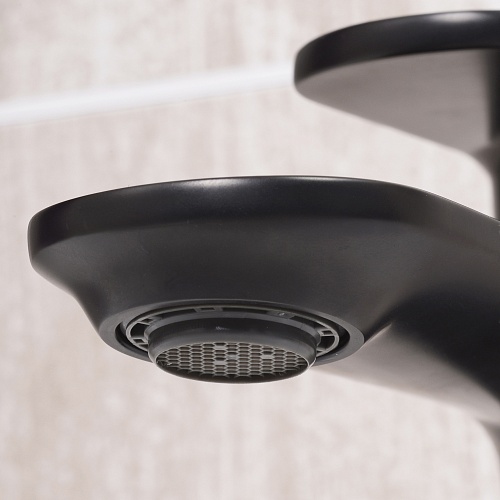 Смеситель д/умывальника "Elbe" (7403) 35мм черный WasserKraft